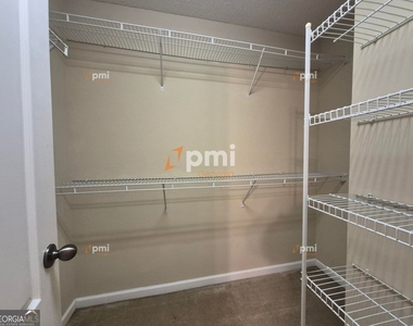 4865 Robinson Square Drive Nw - Photo Thumbnail 11