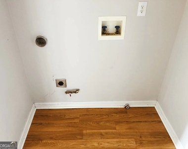 1713 Barrington Overlook - Photo Thumbnail 16