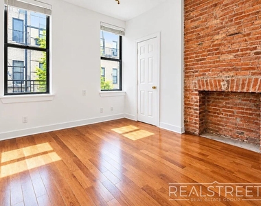294 Harman Street - Photo Thumbnail 1