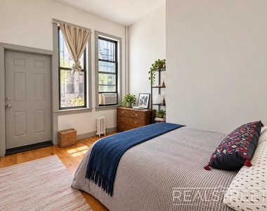 294 Harman Street - Photo Thumbnail 4