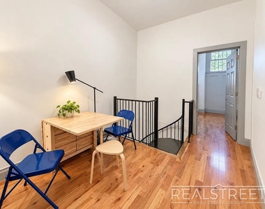 294 Harman Street - Photo Thumbnail 2