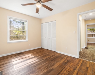 4065 Canby Lane - Photo Thumbnail 14