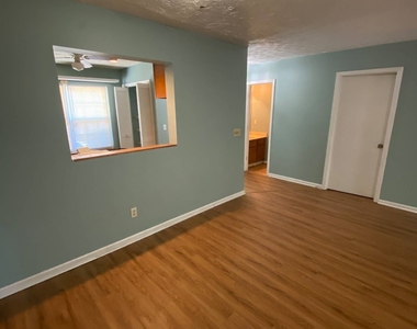 3619 Main Station Drive Sw - Photo Thumbnail 6