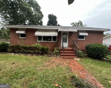 1326 Spellman Avenue - Photo Thumbnail 1