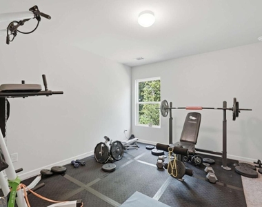 75 Pineview Drive - Photo Thumbnail 18