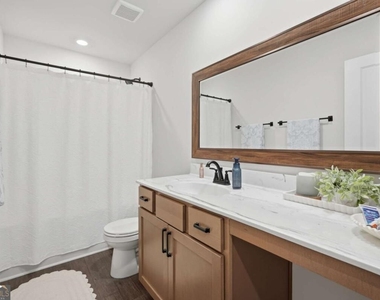 75 Pineview Drive - Photo Thumbnail 16