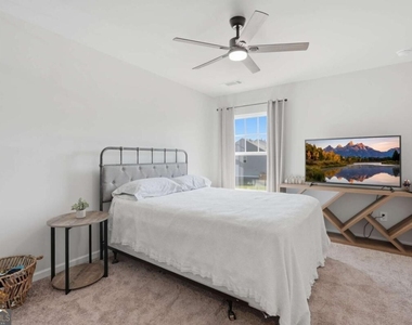 75 Pineview Drive - Photo Thumbnail 15