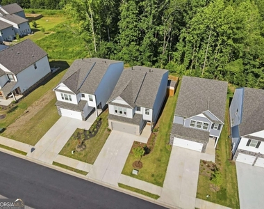 75 Pineview Drive - Photo Thumbnail 1