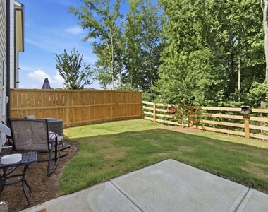75 Pineview Drive - Photo Thumbnail 20