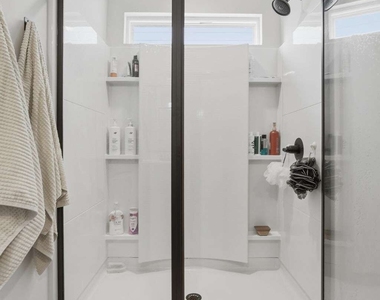 75 Pineview Drive - Photo Thumbnail 14