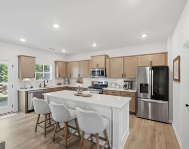 75 Pineview Drive - Photo Thumbnail 9