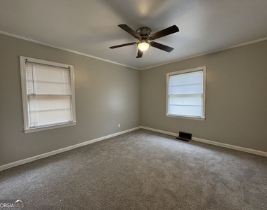 2613 Pauladale Drive - Photo Thumbnail 7
