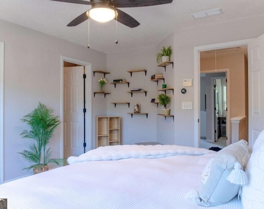 1415 Bay Overlook- Drive - Photo Thumbnail 11