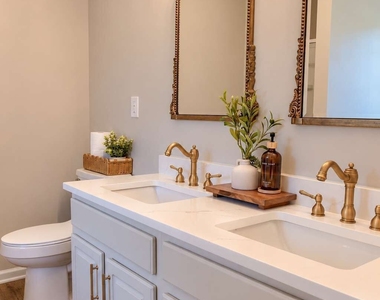 1415 Bay Overlook- Drive - Photo Thumbnail 13