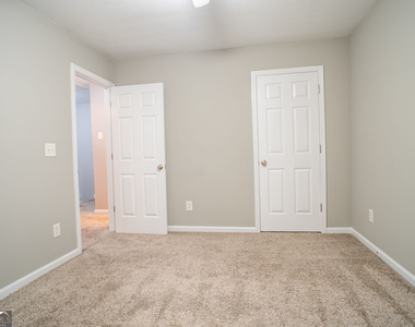 980 Prestwyck Court - Photo Thumbnail 14