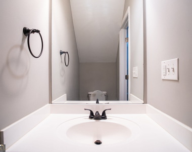 980 Prestwyck Court - Photo Thumbnail 6