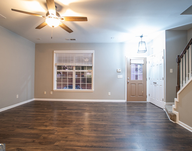 980 Prestwyck Court - Photo Thumbnail 2