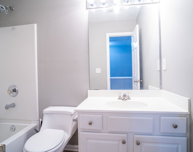 980 Prestwyck Court - Photo Thumbnail 13