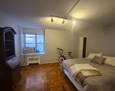 475 Fdr Drive - Photo Thumbnail 5