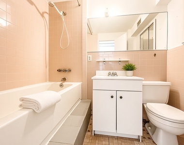 408 8th Avenue - Photo Thumbnail 3