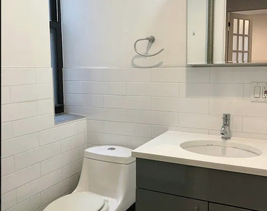 410 Eastern Parkway - Photo Thumbnail 11