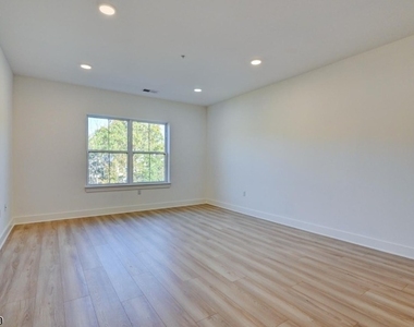 20 Encampment Ct 312 - Photo Thumbnail 12