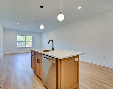 20 Encampment Ct 312 - Photo Thumbnail 9