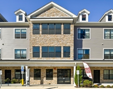 20 Encampment Ct 211 - Photo Thumbnail 32