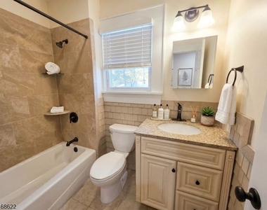 634 W Broad St - Photo Thumbnail 6