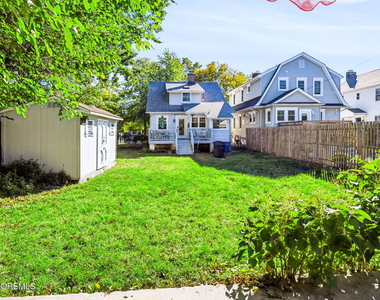 1305 4th Avenue - Photo Thumbnail 35