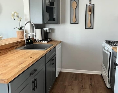 220 Catherine Lane - Photo Thumbnail 25