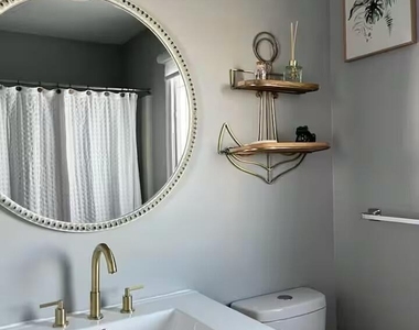 220 Catherine Lane - Photo Thumbnail 18