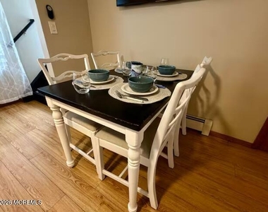 127 Blaine Avenue - Photo Thumbnail 3