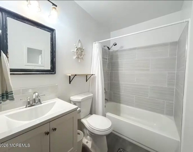 127 Blaine Avenue - Photo Thumbnail 2