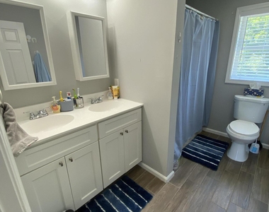 511 W Park Avenue - Photo Thumbnail 19