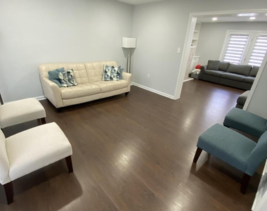 511 W Park Avenue - Photo Thumbnail 12