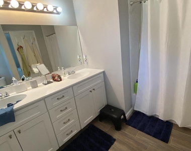 511 W Park Avenue - Photo Thumbnail 15