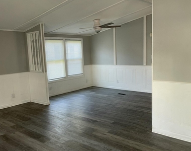 21 Forest Drive - Photo Thumbnail 2
