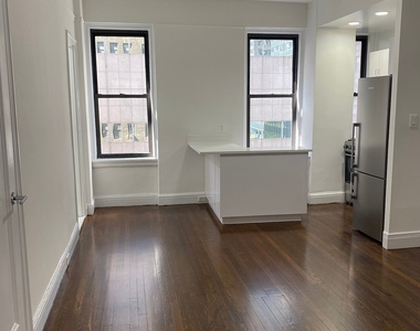 East 46 Street - Photo Thumbnail 1
