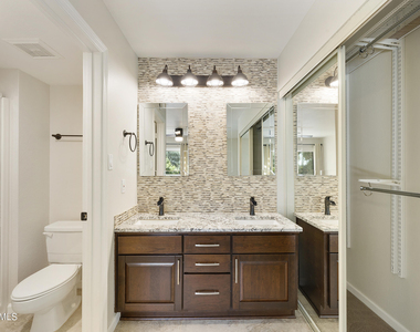 9355 N 91st Street - Photo Thumbnail 20