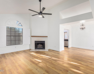 5640 E Bell Road - Photo Thumbnail 20