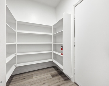 29212 N Shannon Drive - Photo Thumbnail 21