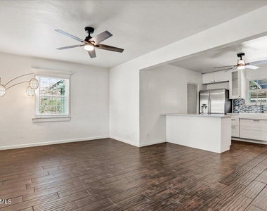 3026 N 15th Street - Photo Thumbnail 4