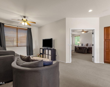 8335 W Molly Lane - Photo Thumbnail 33