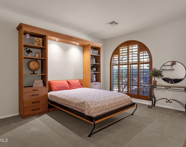 8335 W Molly Lane - Photo Thumbnail 30