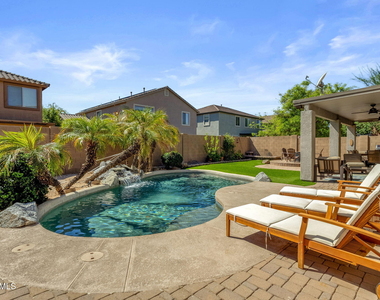 8335 W Molly Lane - Photo Thumbnail 43