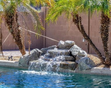 8335 W Molly Lane - Photo Thumbnail 44