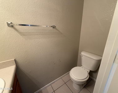 2881 E Cherry Hills Drive - Photo Thumbnail 8