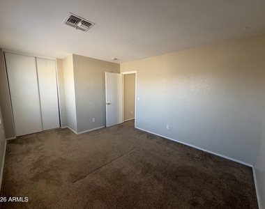 2881 E Cherry Hills Drive - Photo Thumbnail 13
