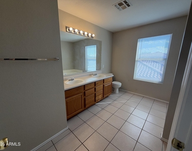 2881 E Cherry Hills Drive - Photo Thumbnail 19
